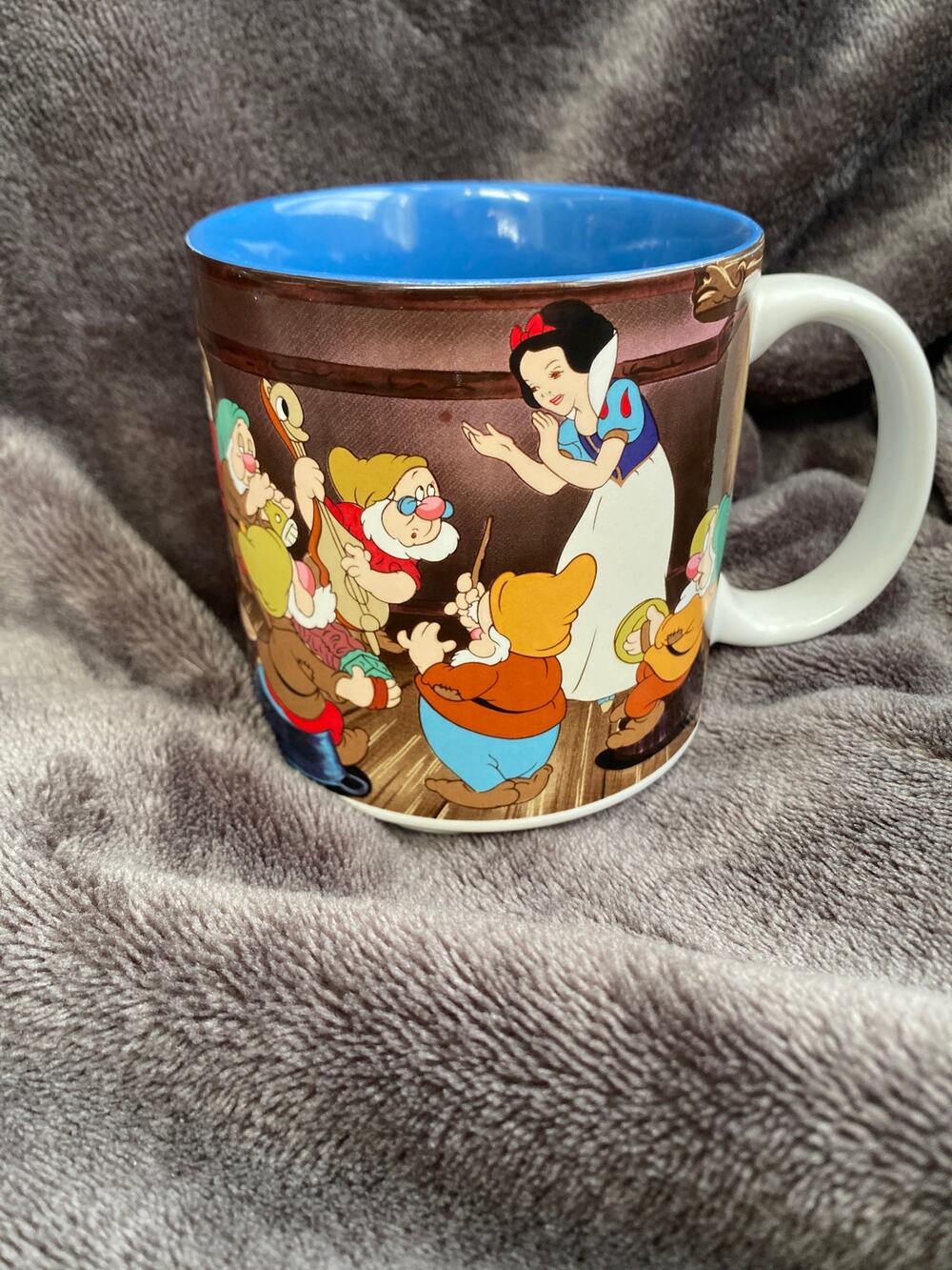 Vintage Disney Snow White and the Seven Dwarfs ceramic coffee mug made in Japan